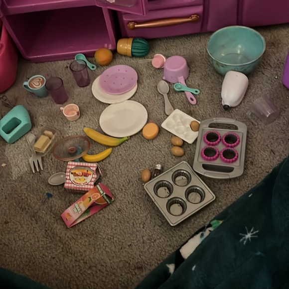 Pink Toy Kitchen Set - Picture 6 of 11